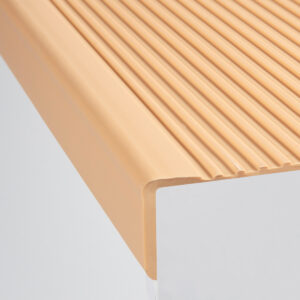 PASO DE ESCALERA PVC CREMA SOLIDO DE 1.2 ML