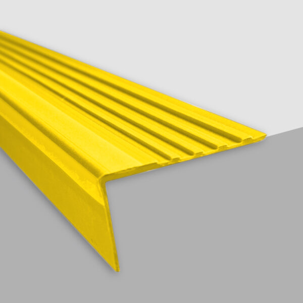 PERFIL DE GRADA PVC AMARILLO CON SEÑALIZACIÓN DE 1.2 ML - Imagen 2