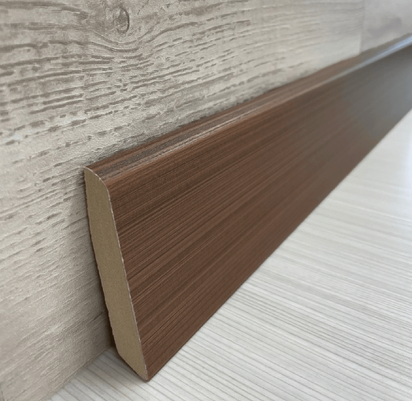 ZOCALO MDF MARRON CHOCOLATE